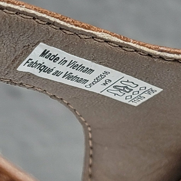 CROCS Leigh ll Ankle Strap Wedge Sandals Women's Size 9 - Picture 6 of 9